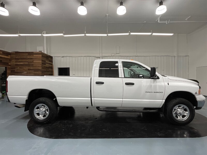 2004 Dodge Ram 3500 SLT 4X4 / 5.9L DIESEL / 6-SPEED MANUAL  /RUST FREE  / Long Bed / 1-TON / SRW - Photo 4 - Gladstone, OR 97027