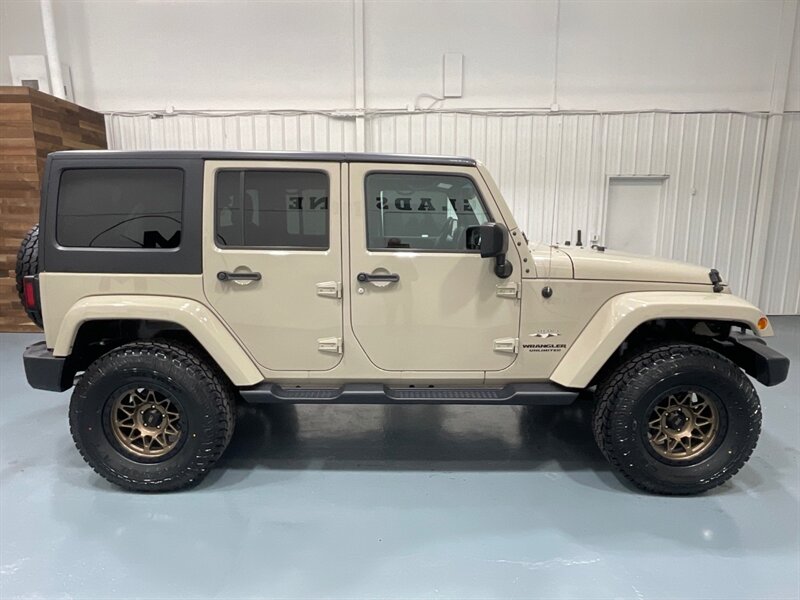 2017 Jeep Wrangler Unlimited Sahara 4X4 / NEW LIFT NEW WHEELS TIRES /59K MILES  / Leather Heated Seats / HARD TOP / ZERO RUST - Photo 4 - Gladstone, OR 97027