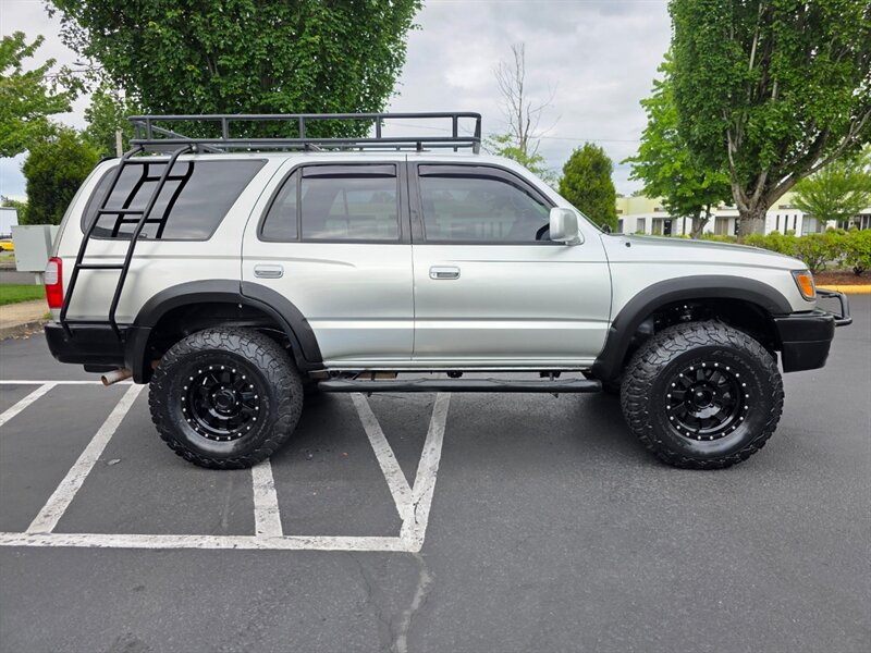 1999 Toyota 4Runner 4X4 V6 / 5 SPEED MANUAL / BF GOODRICH / LIFTED / V6 3.4L / METHOD WHEELS / STANDARD TRANSMISSION - Photo 4 - Portland, OR 97217