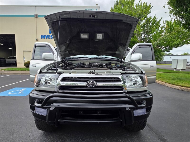 1999 Toyota 4Runner 4X4 V6 / 5 SPEED MANUAL / BF GOODRICH / LIFTED / V6 3.4L / METHOD WHEELS / STANDARD TRANSMISSION - Photo 29 - Portland, OR 97217