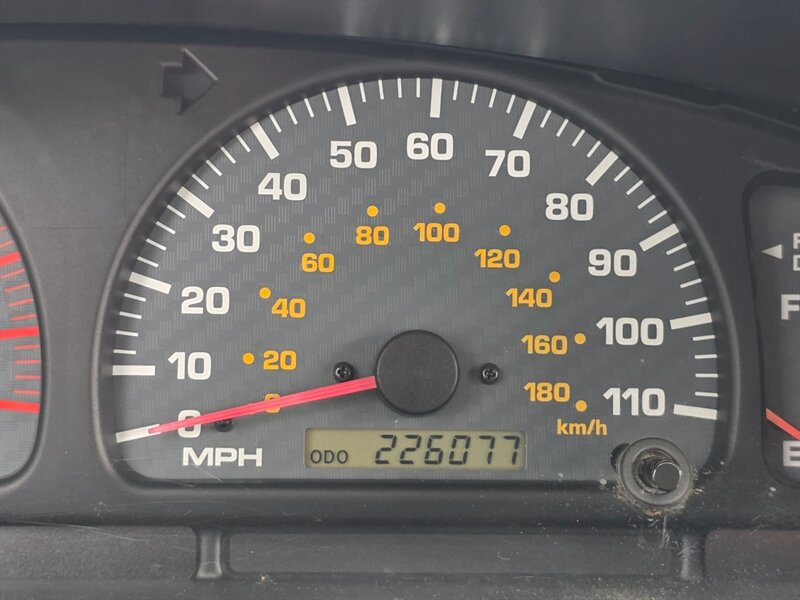 1999 Toyota 4Runner 4X4 V6 / 5 SPEED MANUAL / BF GOODRICH / LIFTED / V6 3.4L / METHOD WHEELS / STANDARD TRANSMISSION - Photo 40 - Portland, OR 97217