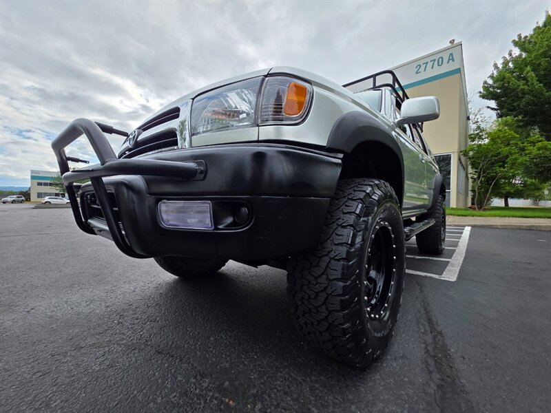 1999 Toyota 4Runner 4X4 V6 / 5 SPEED MANUAL / BF GOODRICH / LIFTED / V6 3.4L / METHOD WHEELS / STANDARD TRANSMISSION - Photo 10 - Portland, OR 97217