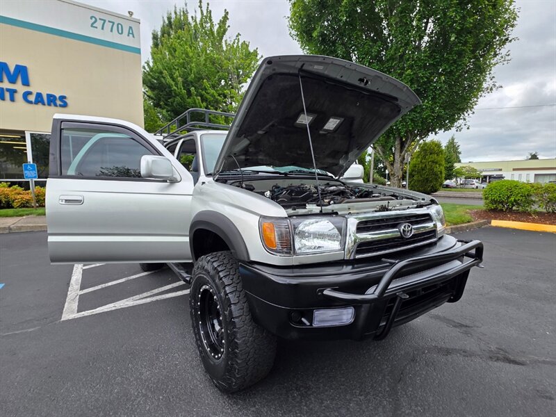 1999 Toyota 4Runner 4X4 V6 / 5 SPEED MANUAL / BF GOODRICH / LIFTED / V6 3.4L / METHOD WHEELS / STANDARD TRANSMISSION - Photo 26 - Portland, OR 97217