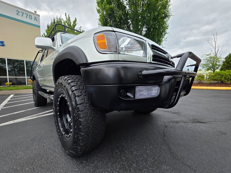 1999 Toyota 4Runner 4X4 V6 / 5 SPEED MANUAL / BF GOODRICH / LIFTED / V6 3.4L / METHOD WHEELS / STANDARD TRANSMISSION - Photo 9 - Portland, OR 97217