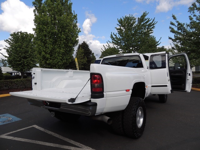 2001 Dodge Ram 3500 SLT Plus / 4X4 / 5.9L DIESEL / 6-SPEED / DUALLY   - Photo 30 - Portland, OR 97217