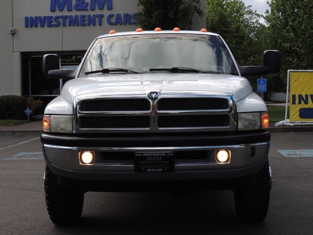 2001 Dodge Ram 3500 SLT Plus / 4X4 / 5.9L DIESEL / 6-SPEED / DUALLY   - Photo 5 - Portland, OR 97217