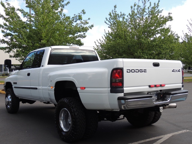 2001 Dodge Ram 3500 SLT Plus / 4X4 / 5.9L DIESEL / 6-SPEED / DUALLY   - Photo 7 - Portland, OR 97217