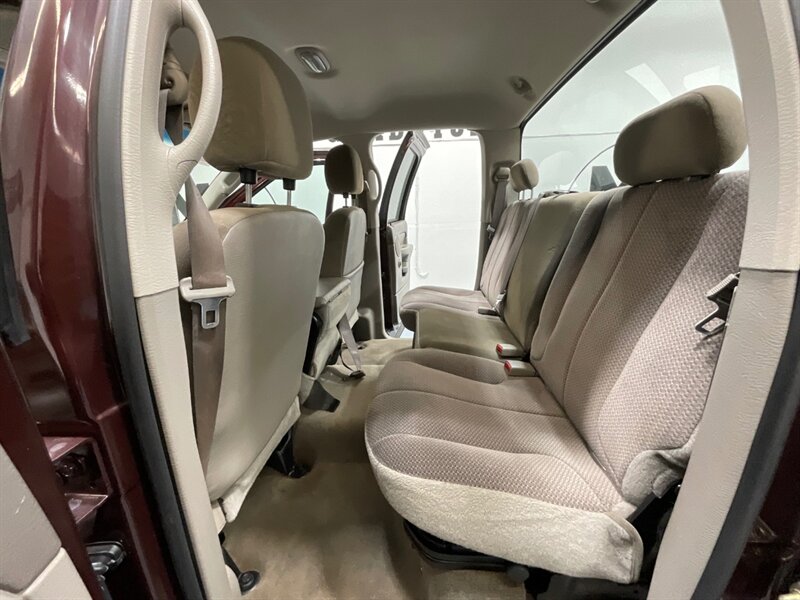 2004 Dodge Ram 2500 SLT Quad Cab 4X4/ 5.9L Diesel /Long bed/128K MILES / Local Truck / ZERO RUST / Rear Airbags & Towing Pkg & Trailer brake controller - Photo 13 - Gladstone, OR 97027