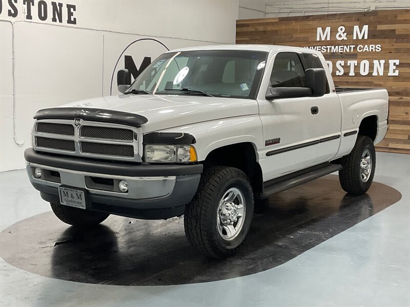 1999 Dodge Ram 2500 Laramie SLT  4-Dr 4X4 / 5.9L DIESEL / 126K MILES  / LOCAL TRUCK NO RUST - Photo 1 - Gladstone, OR 97027