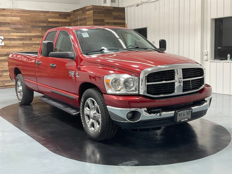 2007 Dodge Ram 2500 SLT Quad Cab / 6.7L CUMMINS DIESEL/ 6-SPEED MANUAL  / LOCAL NO RUST - Photo 2 - Gladstone, OR 97027