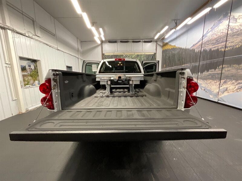 2007 Dodge Ram 2500 SLT 4X4 / 5.9L DIESEL / 1-OWNER / 53,000 MI LES  Quad Cab / LONG BED / LOCAL TRUCK / RUST FREE / SUPER LOW MILES / SHARP & CLEAN !! - Photo 22 - Gladstone, OR 97027