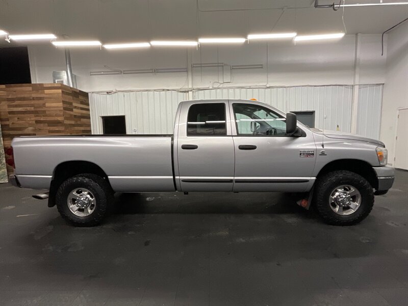 2007 Dodge Ram 2500 SLT 4X4 / 5.9L DIESEL / 1-OWNER / 53,000 MI LES  Quad Cab / LONG BED / LOCAL TRUCK / RUST FREE / SUPER LOW MILES / SHARP & CLEAN !! - Photo 4 - Gladstone, OR 97027