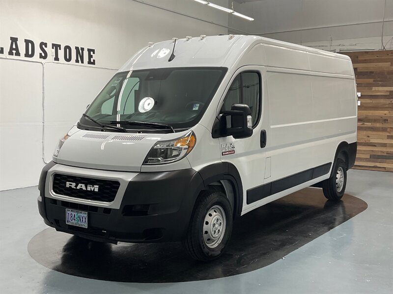 2022 RAM ProMaster 2500 CARGO VAN / HIGHROOF & 159 " WB / 3,000 MILES  / Backup Camera / LIKE NEW CONDITION - Photo 1 - Gladstone, OR 97027