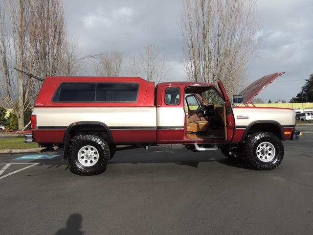 1993 Dodge RAM 250 LE 2dr / 4X4 / TURBO CUMMINS DIESEL / LIFTED   - Photo 24 - Portland, OR 97217