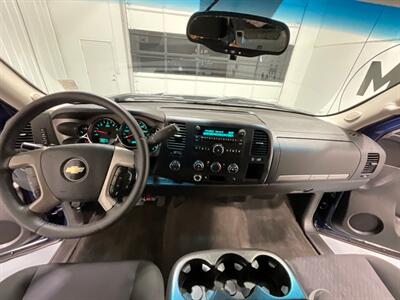 2010 Chevrolet Silverado 1500 LT Regular Cab Z-71 4X4 / 5.3L V8 / LIFTED TRUCK  / ZERO RUST - Photo 34 - Gladstone, OR 97027