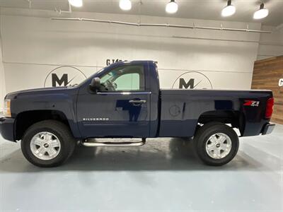 2010 Chevrolet Silverado 1500 LT Regular Cab Z-71 4X4 / 5.3L V8 / LIFTED TRUCK  / ZERO RUST - Photo 3 - Gladstone, OR 97027