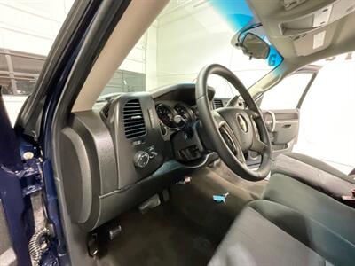 2010 Chevrolet Silverado 1500 LT Regular Cab Z-71 4X4 / 5.3L V8 / LIFTED TRUCK  / ZERO RUST - Photo 14 - Gladstone, OR 97027