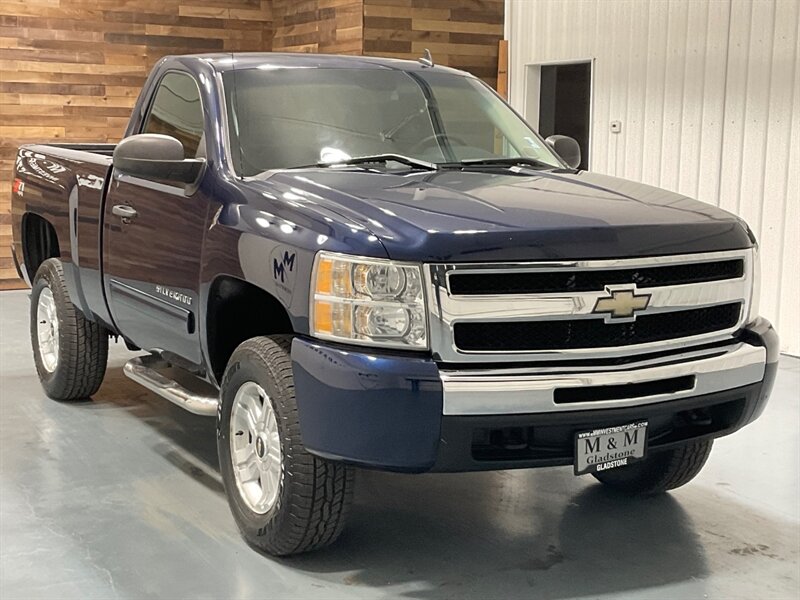 2010 Chevrolet Silverado 1500 LT Regular Cab Z-71 4X4 / 5.3L V8 / LIFTED TRUCK  / ZERO RUST - Photo 2 - Gladstone, OR 97027