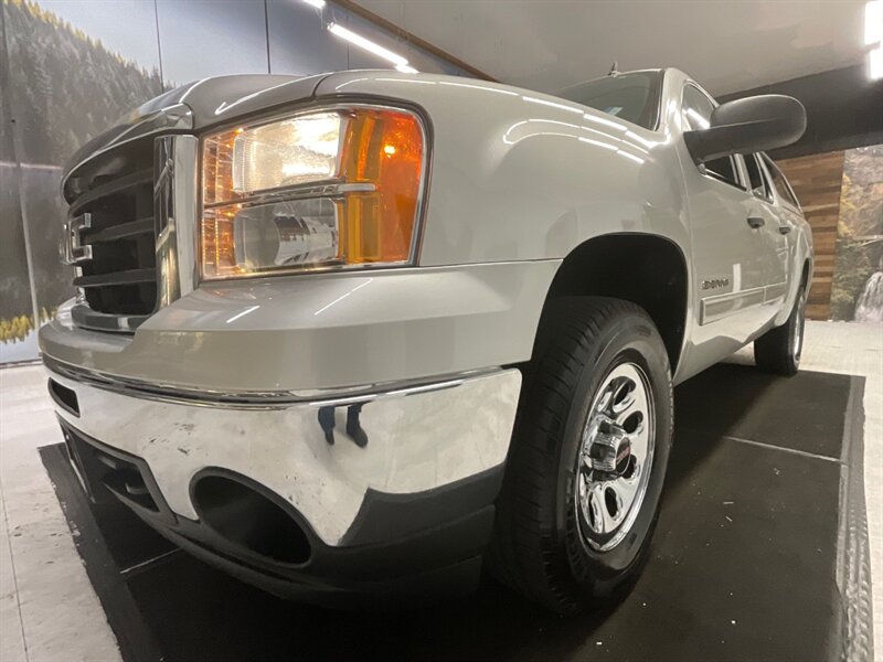 2010 GMC Sierra 1500 SL Crew Cab 4X4 / 4.8L V8 / LOCAL / 66,000 MILES  / RUST FREE / Canopy / Excel Cond - Photo 9 - Gladstone, OR 97027