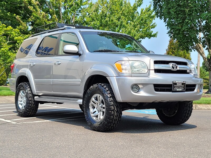 2006 Toyota Sequoia 4X4 / V8 4.7L / Leather / Sun Roof / 8-Seats / Low  Miles / New Tires / New LIFT - Photo 68 - Portland, OR 97217