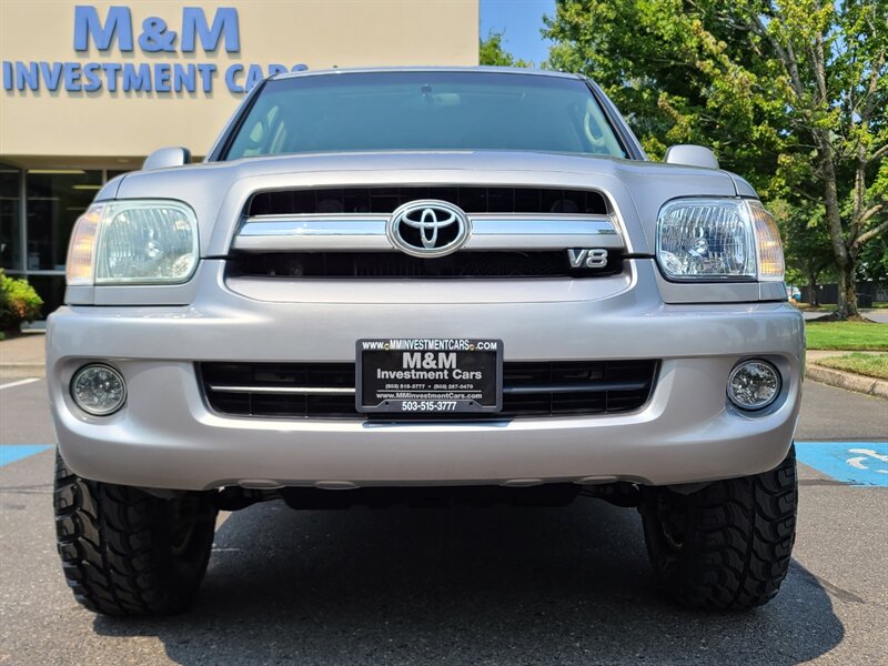 2006 Toyota Sequoia 4X4 / V8 4.7L / Leather / Sun Roof / 8-Seats / Low  Miles / New Tires / New LIFT - Photo 6 - Portland, OR 97217