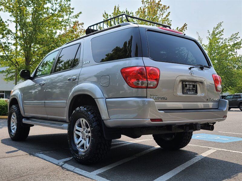 2006 Toyota Sequoia 4X4 / V8 4.7L / Leather / Sun Roof / 8-Seats / Low  Miles / New Tires / New LIFT - Photo 7 - Portland, OR 97217