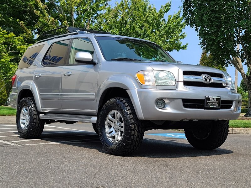 2006 Toyota Sequoia 4X4 / V8 4.7L / Leather / Sun Roof / 8-Seats / Low  Miles / New Tires / New LIFT - Photo 72 - Portland, OR 97217