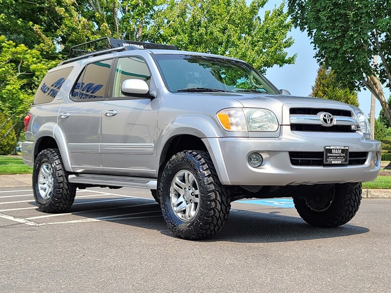 2006 Toyota Sequoia 4X4 / V8 4.7L / Leather / Sun Roof / 8-Seats / Low  Miles / New Tires / New LIFT - Photo 66 - Portland, OR 97217