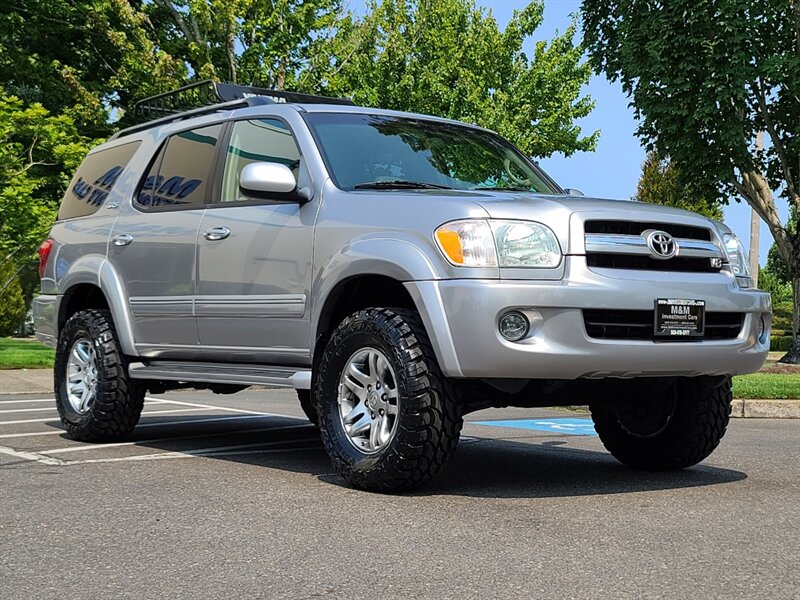 2006 Toyota Sequoia 4X4 / V8 4.7L / Leather / Sun Roof / 8-Seats / Low  Miles / New Tires / New LIFT - Photo 70 - Portland, OR 97217