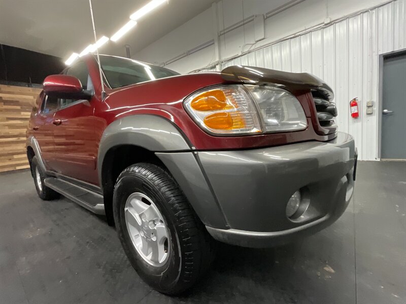 2003 Toyota Sequoia SR5 4X4 / 3RD ROW SEAT / LOCAL SUV / CLEAN  TIMING BELT SERVICE DONE / LOCAL TOYOTA / RUST FREE - Photo 27 - Gladstone, OR 97027