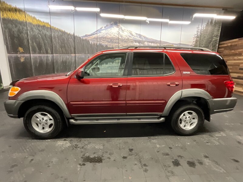 2003 Toyota Sequoia SR5 4X4 / 3RD ROW SEAT / LOCAL SUV / CLEAN  TIMING BELT SERVICE DONE / LOCAL TOYOTA / RUST FREE - Photo 3 - Gladstone, OR 97027