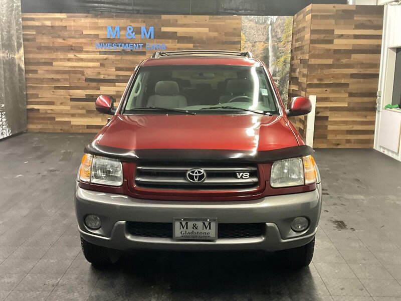 2003 Toyota Sequoia SR5 4X4 / 3RD ROW SEAT / LOCAL SUV / CLEAN  TIMING BELT SERVICE DONE / LOCAL TOYOTA / RUST FREE - Photo 5 - Gladstone, OR 97027