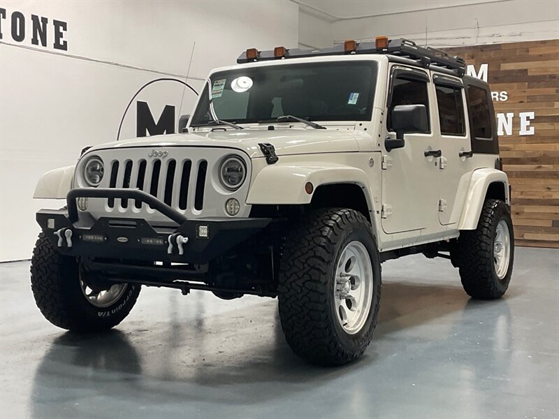 2010 Jeep Wrangler Unlimited Sahara  4X4 / 3.8L V6 / HARD TOP / Custom Bumper  / LOCAL SUV w. Zero RUST - Photo 51 - Gladstone, OR 97027