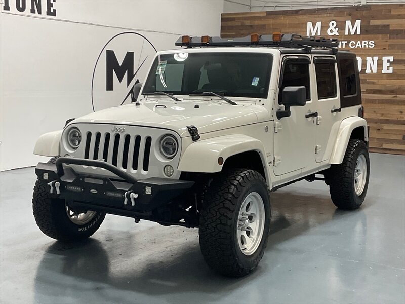 2010 Jeep Wrangler Unlimited Sahara  4X4 / 3.8L V6 / HARD TOP / Custom Bumper  / LOCAL SUV w. Zero RUST - Photo 43 - Gladstone, OR 97027