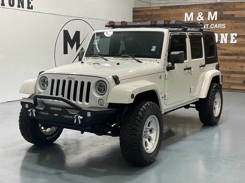 2010 Jeep Wrangler Unlimited Sahara  4X4 / 3.8L V6 / HARD TOP / Custom Bumper  / LOCAL SUV w. Zero RUST - Photo 1 - Gladstone, OR 97027