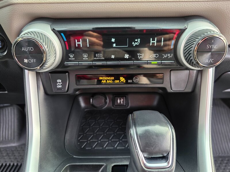 2019 Toyota RAV4 XLE Premium AWD / KMC Wheels / New Tires / 1-OWNER / All Wheel Drive / Lane Assist / Dynamic Cruise / Blind Spot / Rear CAM / Sun Roof / Leather - Photo 39 - Portland, OR 97217