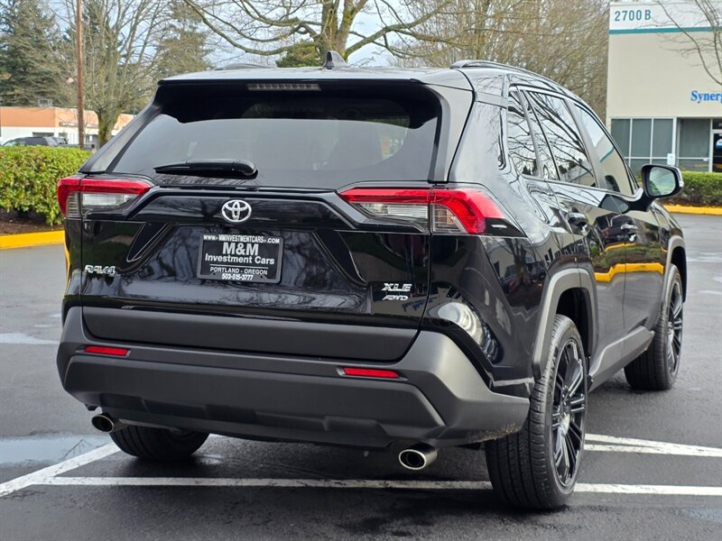 2019 Toyota RAV4 XLE Premium AWD / KMC Wheels / New Tires / 1-OWNER / All Wheel Drive / Lane Assist / Dynamic Cruise / Blind Spot / Rear CAM / Sun Roof / Leather - Photo 8 - Portland, OR 97217