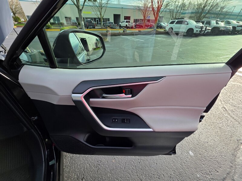 2019 Toyota RAV4 XLE Premium AWD / KMC Wheels / New Tires / 1-OWNER / All Wheel Drive / Lane Assist / Dynamic Cruise / Blind Spot / Rear CAM / Sun Roof / Leather - Photo 44 - Portland, OR 97217