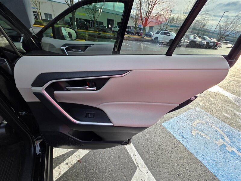 2019 Toyota RAV4 XLE Premium AWD / KMC Wheels / New Tires / 1-OWNER / All Wheel Drive / Lane Assist / Dynamic Cruise / Blind Spot / Rear CAM / Sun Roof / Leather - Photo 46 - Portland, OR 97217