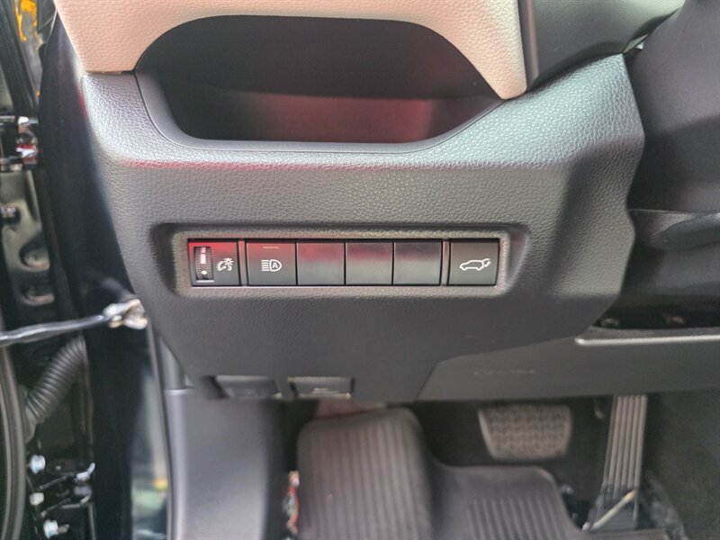 2019 Toyota RAV4 XLE Premium AWD / KMC Wheels / New Tires / 1-OWNER / All Wheel Drive / Lane Assist / Dynamic Cruise / Blind Spot / Rear CAM / Sun Roof / Leather - Photo 49 - Portland, OR 97217