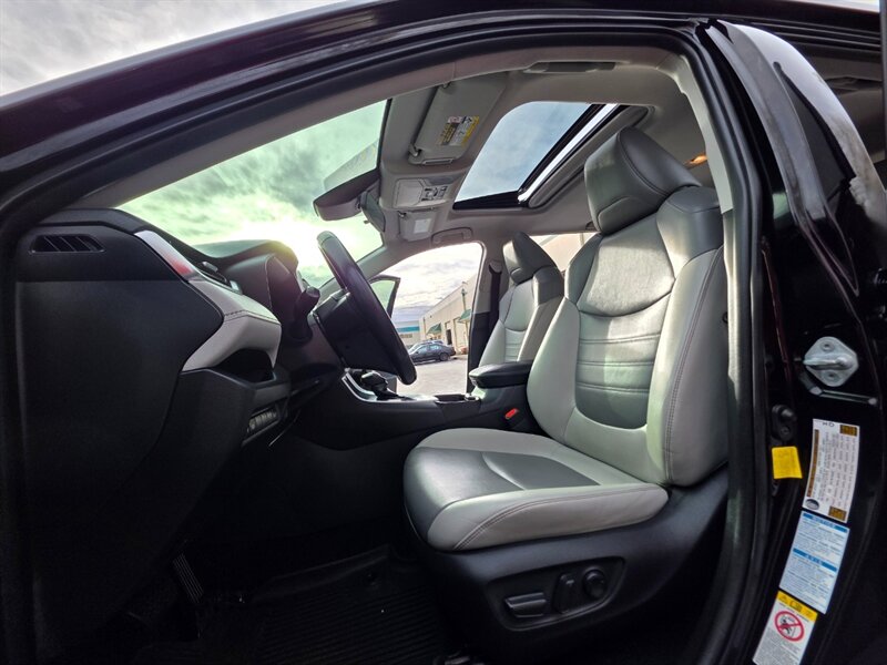 2019 Toyota RAV4 XLE Premium AWD / KMC Wheels / New Tires / 1-OWNER / All Wheel Drive / Lane Assist / Dynamic Cruise / Blind Spot / Rear CAM / Sun Roof / Leather - Photo 13 - Portland, OR 97217