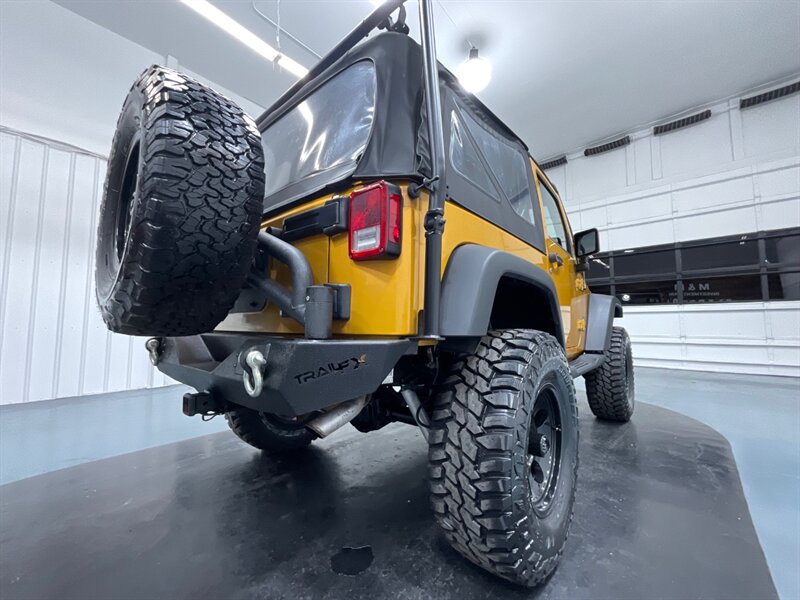 2014 Jeep Wrangler Sport 4X4 / 6-SPEED MANUAL / LIFTED / 77K MILES  / BRAND NEW TIRES - Photo 33 - Gladstone, OR 97027