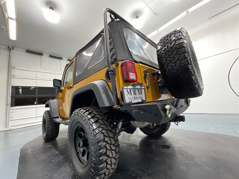 2014 Jeep Wrangler Sport 4X4 / 6-SPEED MANUAL / LIFTED / 77K MILES  / BRAND NEW TIRES - Photo 32 - Gladstone, OR 97027