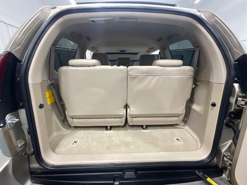 2005 Lexus GX 470 Sport Utility 4X4 / 4.7L V8 / LIFTED /TRD WHEELS / THIRD ROW SEAT / EIBACH PRO LIFT KIT / LUGGAGE RACK / ZERO RUST/ FRESH TIMING BELT +WATER PUMP SERVICE DONE - Photo 22 - Gladstone, OR 97027