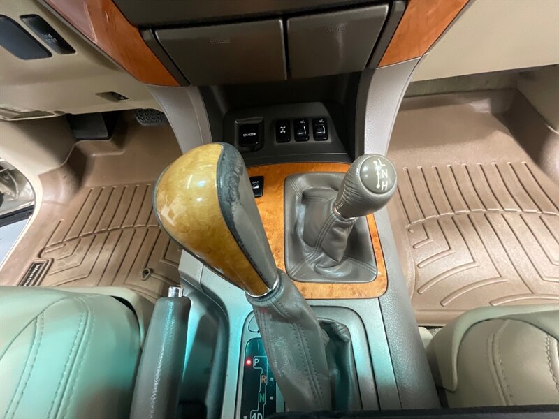 2005 Lexus GX 470 Sport Utility 4X4 / 4.7L V8 / LIFTED /TRD WHEELS / THIRD ROW SEAT / EIBACH PRO LIFT KIT / LUGGAGE RACK / ZERO RUST/ FRESH TIMING BELT +WATER PUMP SERVICE DONE - Photo 20 - Gladstone, OR 97027
