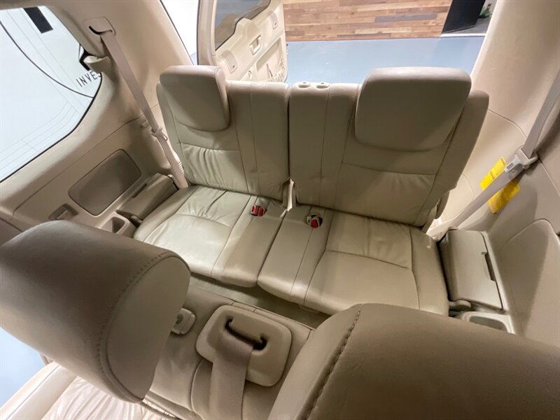2005 Lexus GX 470 Sport Utility 4X4 / 4.7L V8 / LIFTED /TRD WHEELS / THIRD ROW SEAT / EIBACH PRO LIFT KIT / LUGGAGE RACK / ZERO RUST/ FRESH TIMING BELT +WATER PUMP SERVICE DONE - Photo 36 - Gladstone, OR 97027