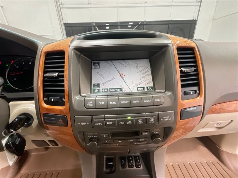 2005 Lexus GX 470 Sport Utility 4X4 / 4.7L V8 / LIFTED /TRD WHEELS / THIRD ROW SEAT / EIBACH PRO LIFT KIT / LUGGAGE RACK / ZERO RUST/ FRESH TIMING BELT +WATER PUMP SERVICE DONE - Photo 18 - Gladstone, OR 97027