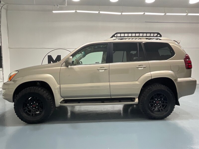 2005 Lexus GX 470 Sport Utility 4X4 / 4.7L V8 / LIFTED /TRD WHEELS / THIRD ROW SEAT / EIBACH PRO LIFT KIT / LUGGAGE RACK / ZERO RUST/ FRESH TIMING BELT +WATER PUMP SERVICE DONE - Photo 3 - Gladstone, OR 97027