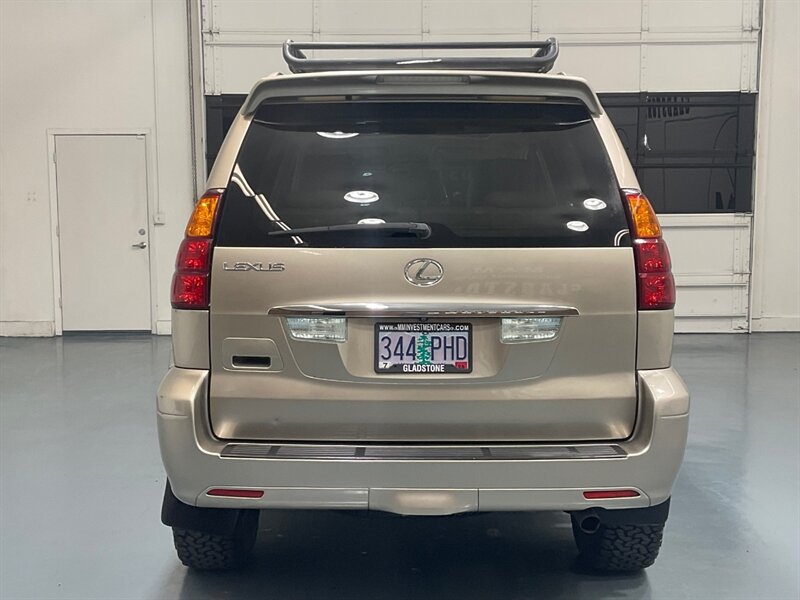 2005 Lexus GX 470 Sport Utility 4X4 / 4.7L V8 / LIFTED /TRD WHEELS / THIRD ROW SEAT / EIBACH PRO LIFT KIT / LUGGAGE RACK / ZERO RUST/ FRESH TIMING BELT +WATER PUMP SERVICE DONE - Photo 6 - Gladstone, OR 97027