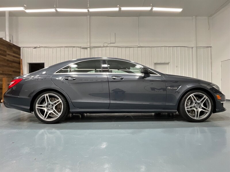 2012 Mercedes-Benz CLS 63 AMG Coupe 4-Dr/V8, Twin Turbo / 1-OWNER  / Leather w. Heated & Cooled & Massage seats / Sunroof / Navigation - Photo 4 - Gladstone, OR 97027